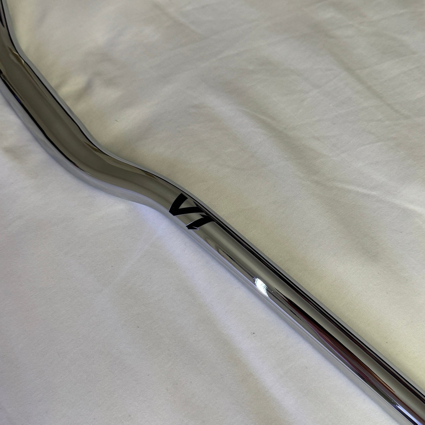 MXBOLTS Chrome Handlebar (31.8mm) (COLLECTIVE)