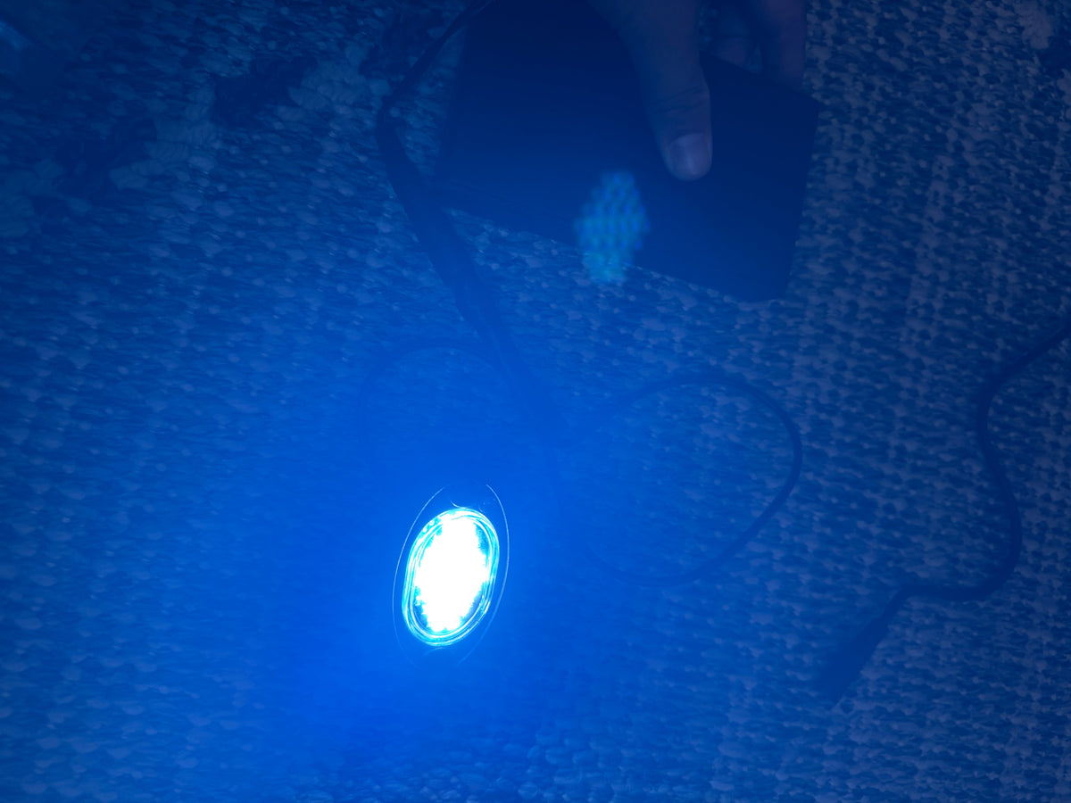 Universal rock light