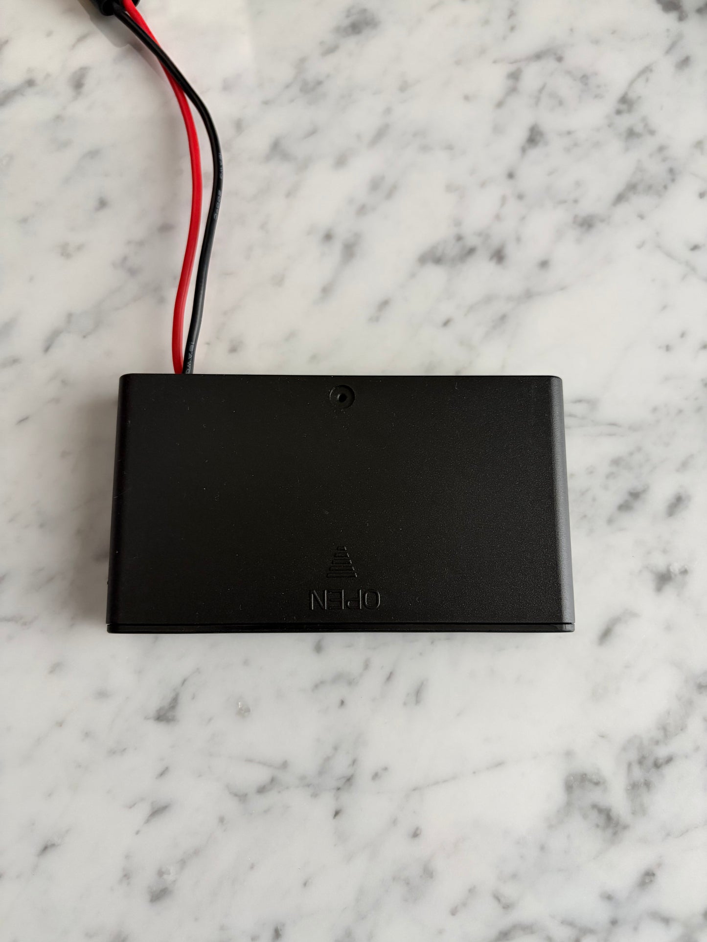 Battery powered horn [comes with a switch] can fit any bike. ( 2 week pre order