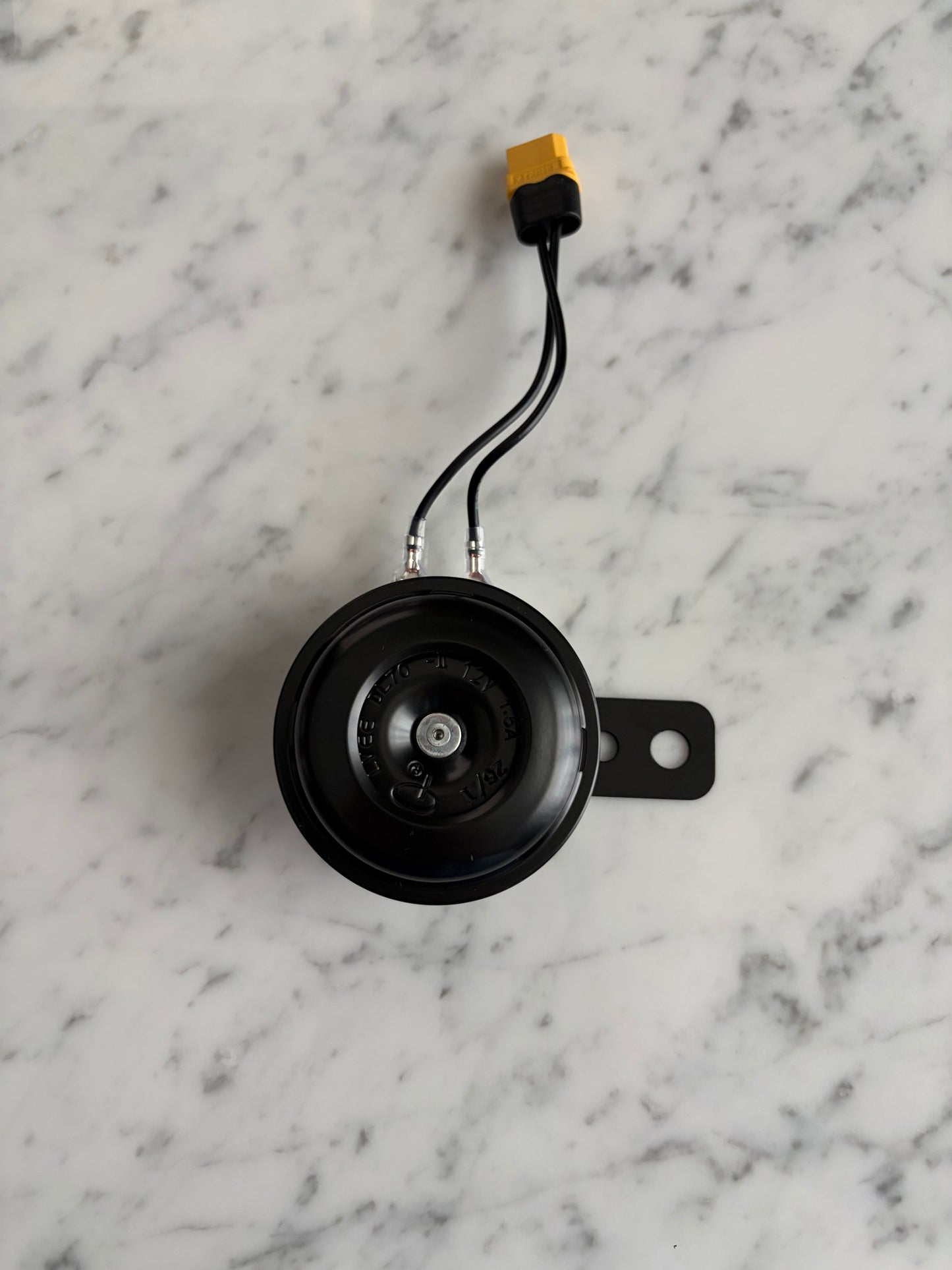 Battery powered horn [comes with a switch] can fit any bike. ( 2 week pre order